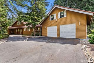 41 E Westlake Place, Allyn, WA 98524