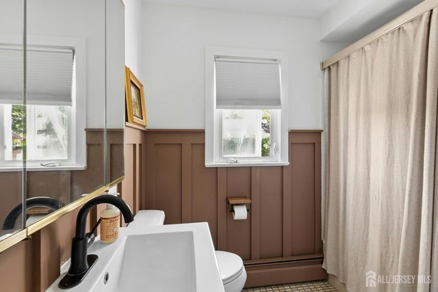329 maplewood Avenue, Kenilworth, NJ 07033