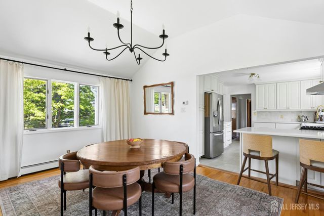 329 maplewood Avenue, Kenilworth, NJ 07033