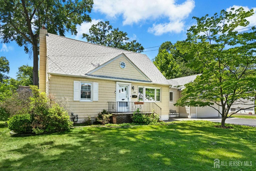 329 maplewood Avenue, Kenilworth, NJ 07033