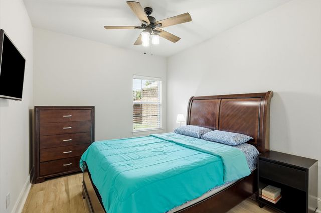 9050 Dillon Trail, Irving, TX 75063