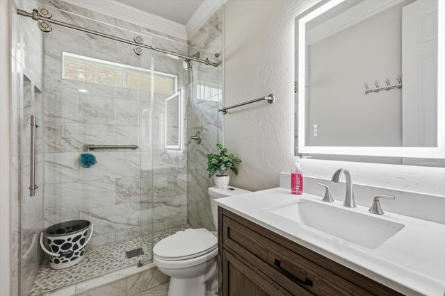 9050 Dillon Trail, Irving, TX 75063
