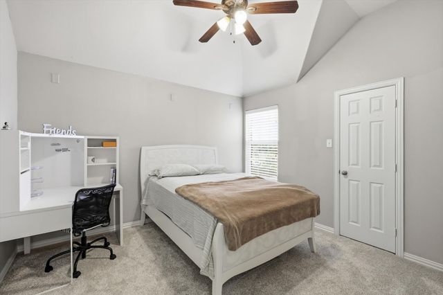 9050 Dillon Trail, Irving, TX 75063
