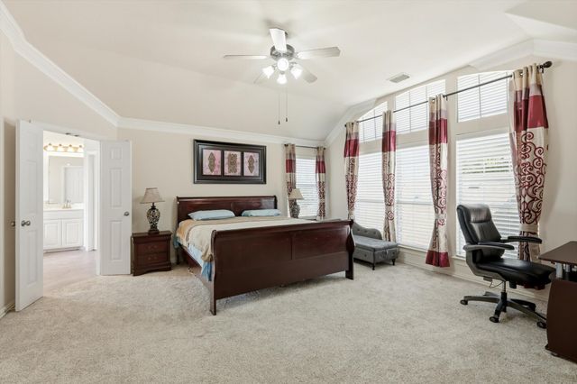 9050 Dillon Trail, Irving, TX 75063