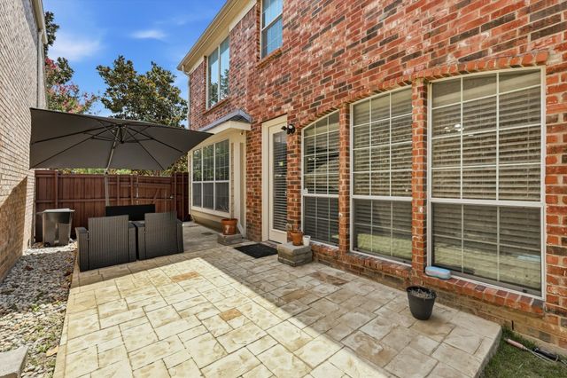 9050 Dillon Trail, Irving, TX 75063