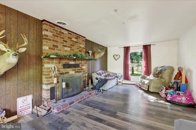 620 SAINT JOHNS RD, Littlestown, PA 17340