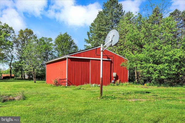 620 SAINT JOHNS RD, Littlestown, PA 17340