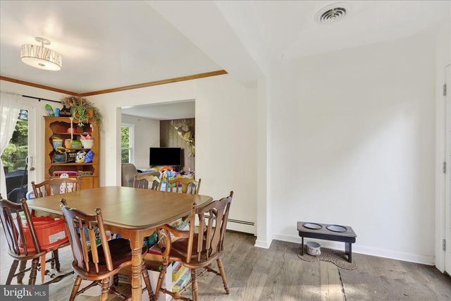 620 SAINT JOHNS RD, Littlestown, PA 17340