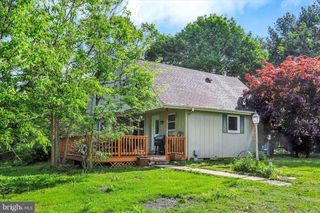 620 SAINT JOHNS RD, Littlestown, PA 17340