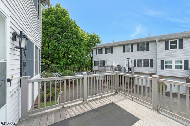 210 Caldwell Ave, Paterson City, NJ 07501
