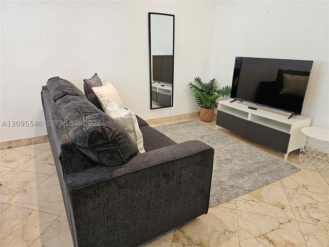 500 14th St 203, Miami Beach, FL 33139