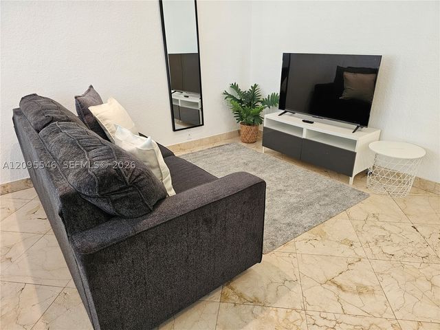 500 14th St 203, Miami Beach, FL 33139
