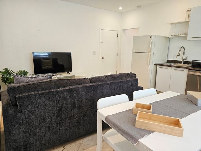 500 14th St 203, Miami Beach, FL 33139