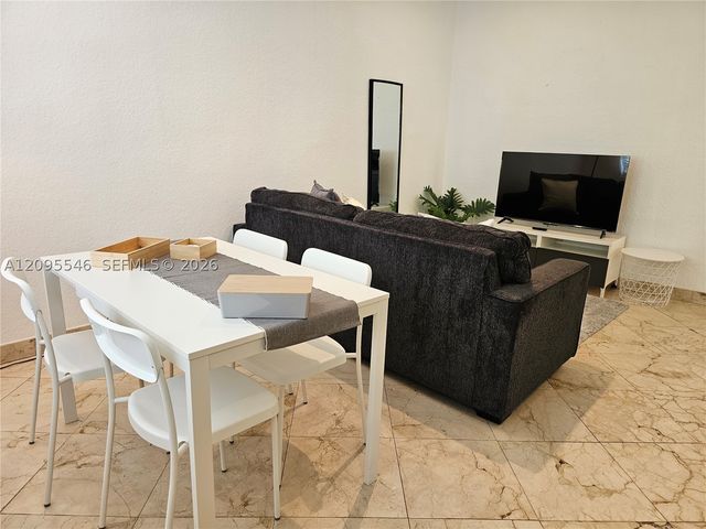 500 14th St 203, Miami Beach, FL 33139