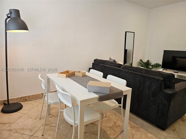 500 14th St 203, Miami Beach, FL 33139