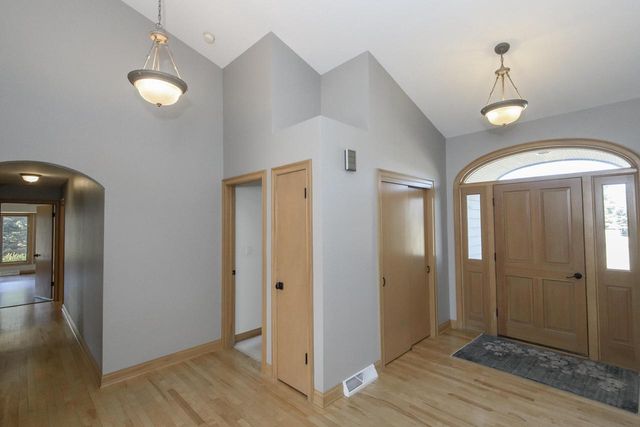 S88W34777 Nesting LANE, Eagle, WI 53119