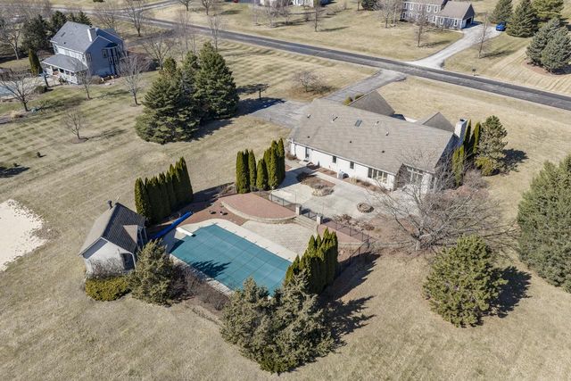 S88W34777 Nesting LANE, Eagle, WI 53119