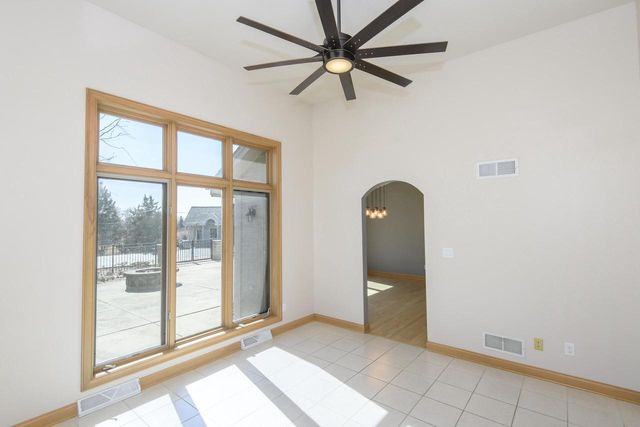 S88W34777 Nesting LANE, Eagle, WI 53119