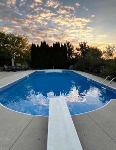 S88W34777 Nesting LANE, Eagle, WI 53119