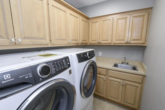 S88W34777 Nesting LANE, Eagle, WI 53119