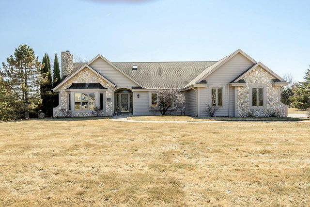 S88W34777 Nesting LANE, Eagle, WI 53119