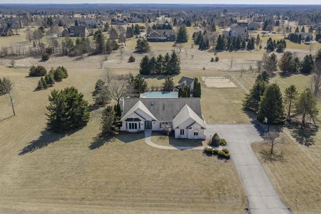 S88W34777 Nesting LANE, Eagle, WI 53119