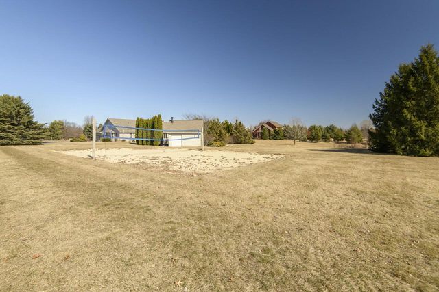 S88W34777 Nesting LANE, Eagle, WI 53119