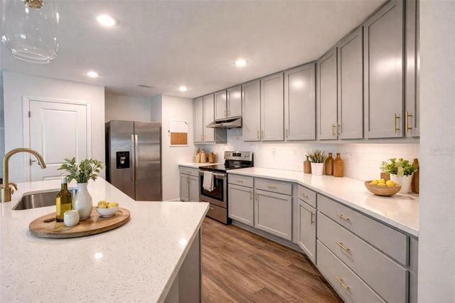 10539 LAGUNA PLAINS DRIVE, Riverview, FL 33578