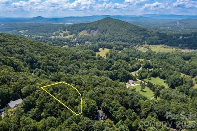 50 Cedar Drive, Mills River, NC 28759