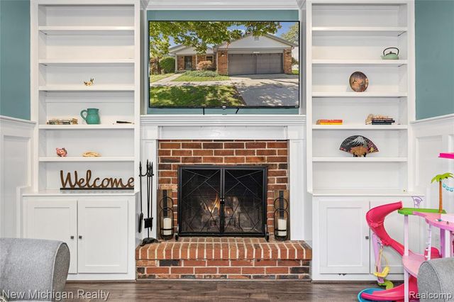 1670 Heritage Drive, Canton, MI 48188