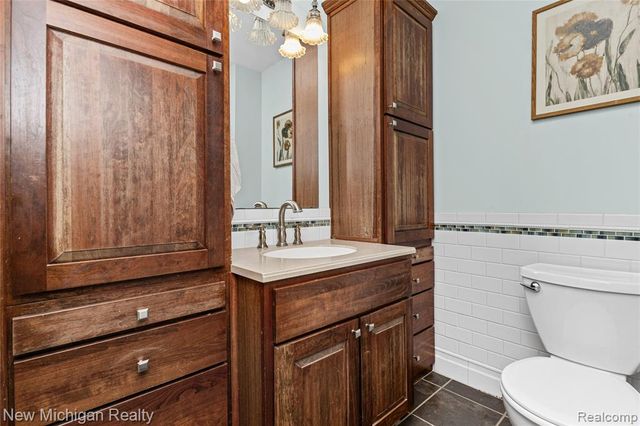 1670 Heritage Drive, Canton, MI 48188