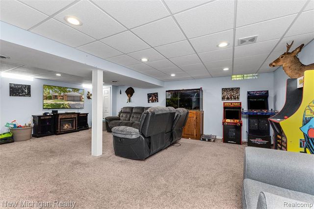 1670 Heritage Drive, Canton, MI 48188