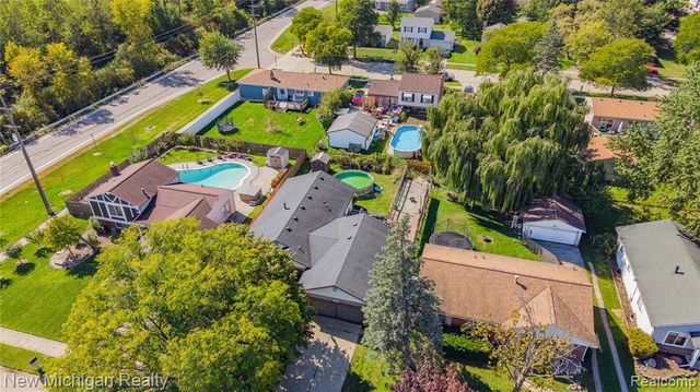 1670 Heritage Drive, Canton, MI 48188