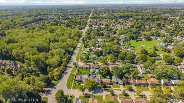 1670 Heritage Drive, Canton, MI 48188