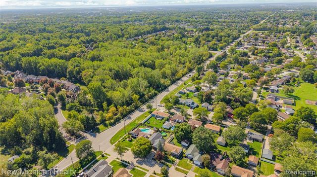 1670 Heritage Drive, Canton, MI 48188