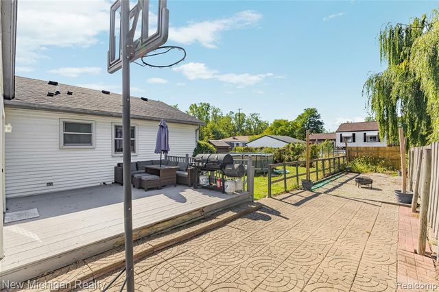 1670 Heritage Drive, Canton, MI 48188
