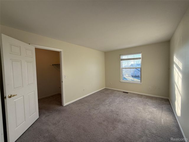 4377 Brighton Drive, Grand Blanc Charter Township, MI 48439