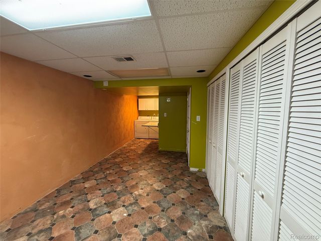 4377 Brighton Drive, Grand Blanc Charter Township, MI 48439