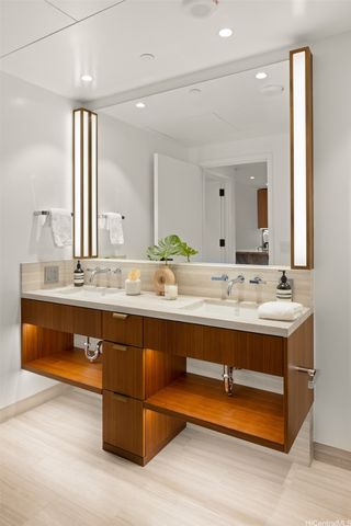 1100 Ala Moana Boulevard 807, Honolulu, HI 96814