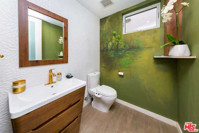 9401 Kirkside Road, Los Angeles, CA 90035