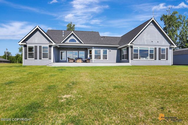 5038 W Pinnacle Ridge Circle, Wasilla, AK 99623
