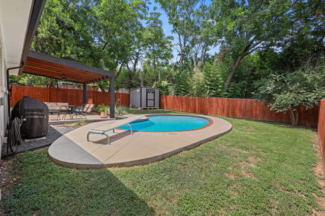 721 Owensons Drive, Dallas, TX 75224