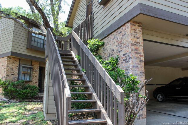 11815 Vance Jackson Rd Apt 301, San Antonio, TX 78230