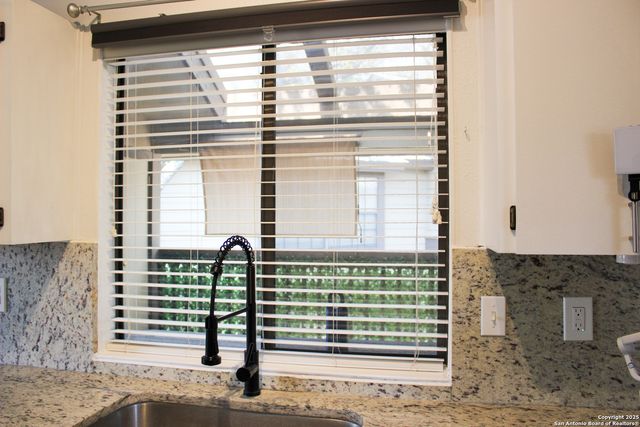 11815 Vance Jackson Rd Apt 301, San Antonio, TX 78230