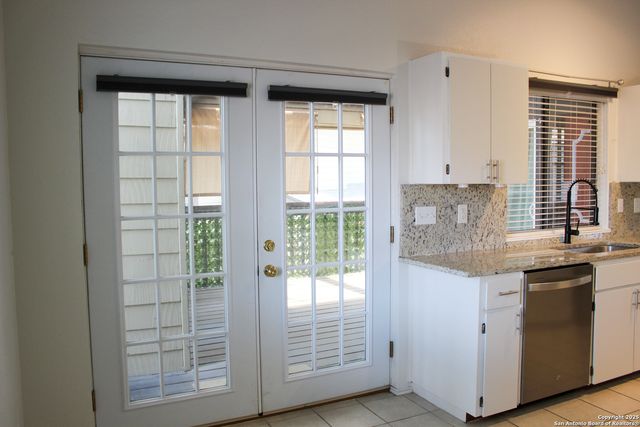 11815 Vance Jackson Rd Apt 301, San Antonio, TX 78230