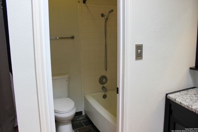 11815 Vance Jackson Rd Apt 301, San Antonio, TX 78230