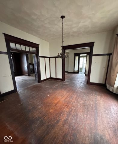 2657 E Riverside Drive, Indianapolis, IN 46208