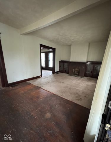 2657 E Riverside Drive, Indianapolis, IN 46208
