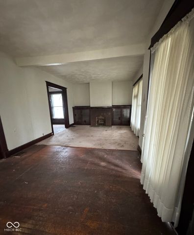 2657 E Riverside Drive, Indianapolis, IN 46208