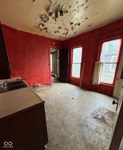 2657 E Riverside Drive, Indianapolis, IN 46208